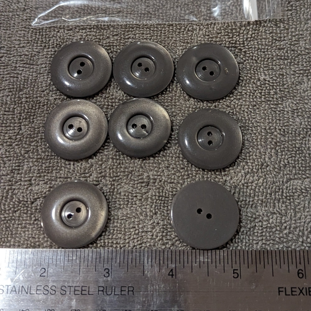 BUTTONS Round Gray